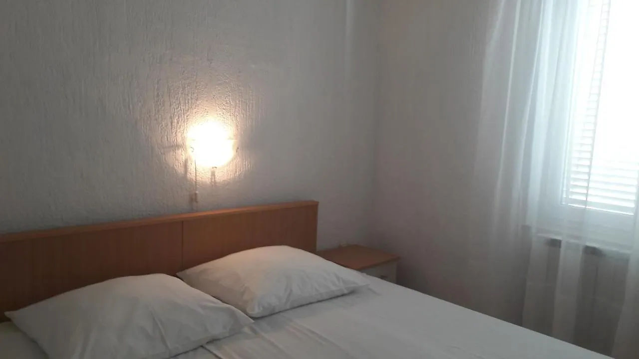 Piadora Apartment Banjol
